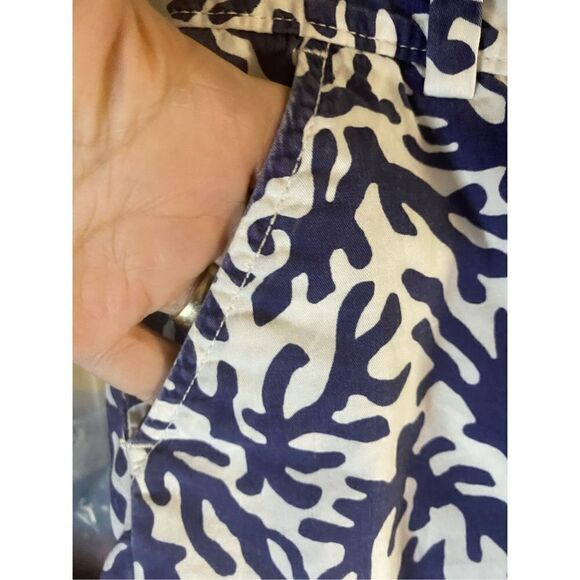 Lilly Pulitzer the chippin shorts blue white, coral shorts, size 2 - Picture 4 of 5
